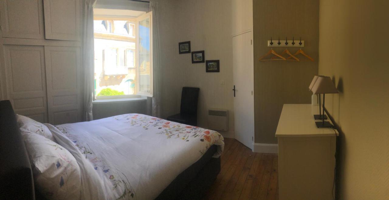 Fleur D'Iris Bed & Breakfast Perpezac-le-Blanc Dış mekan fotoğraf